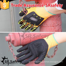 SRSAFTY 13 gauge nylon and glassfibre and HPPE liner coated black nitrile on palm, TPR chips on back